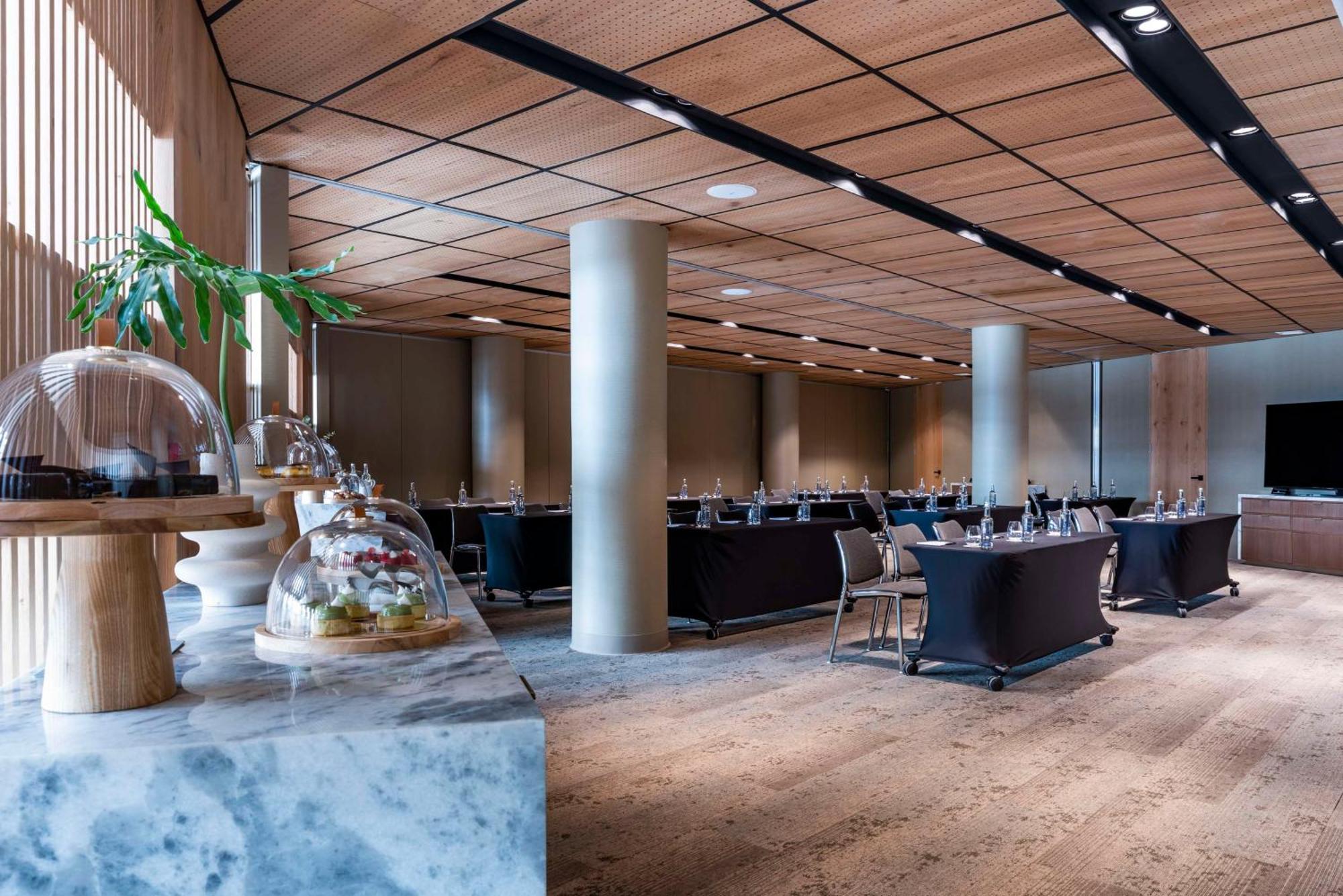 Andaz Condesa 5*
